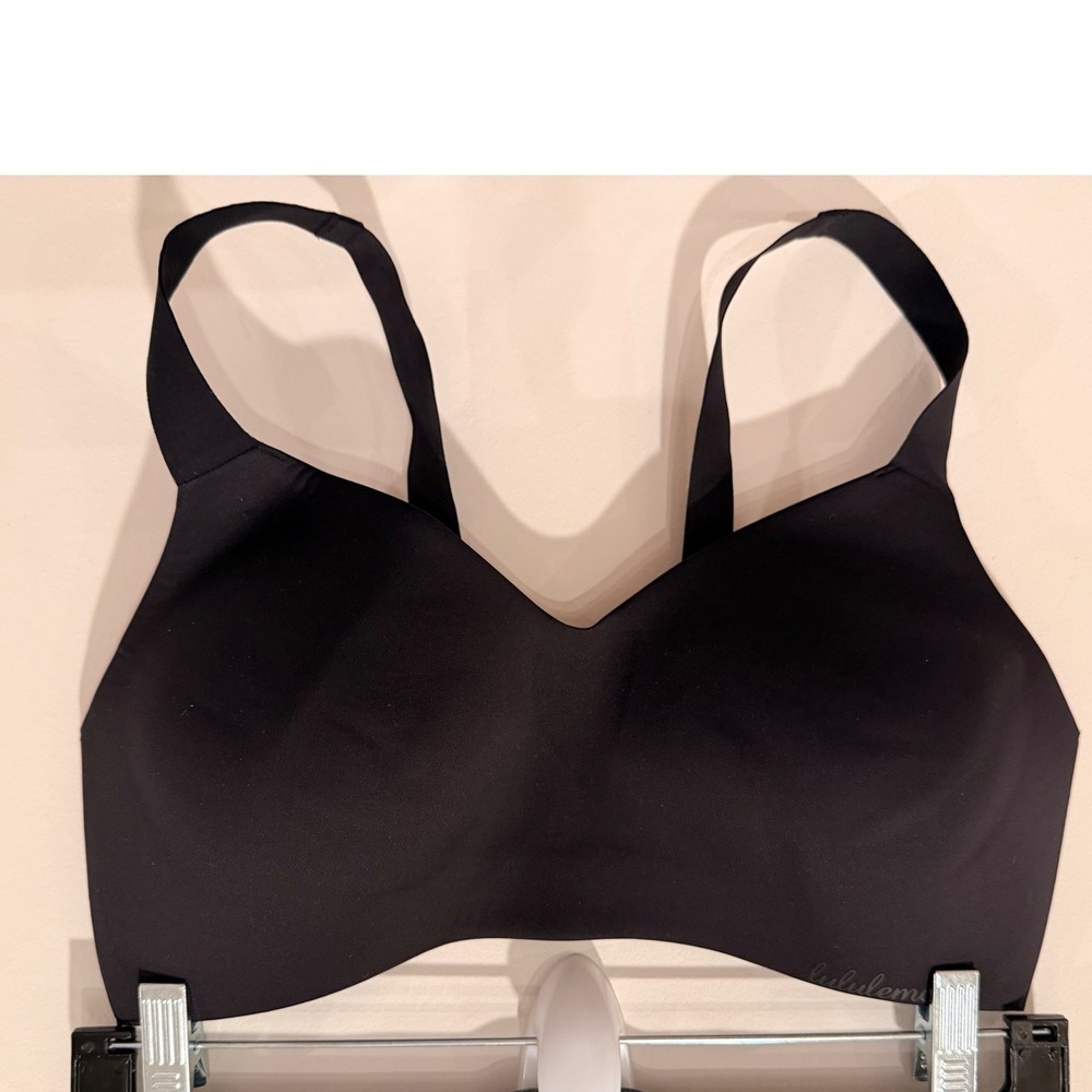 Lululemon Like a Cloud Bra Light Support Black – 36D – Adjustable Straps – NWOT - Picture 7 of 8